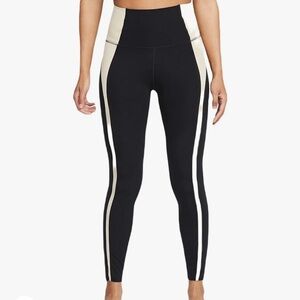 Nike yoga leggings